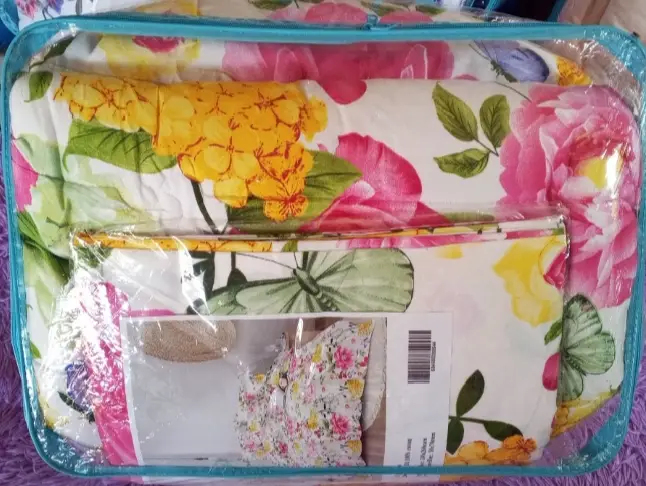 Vue alternative 4 - Couvre lit 