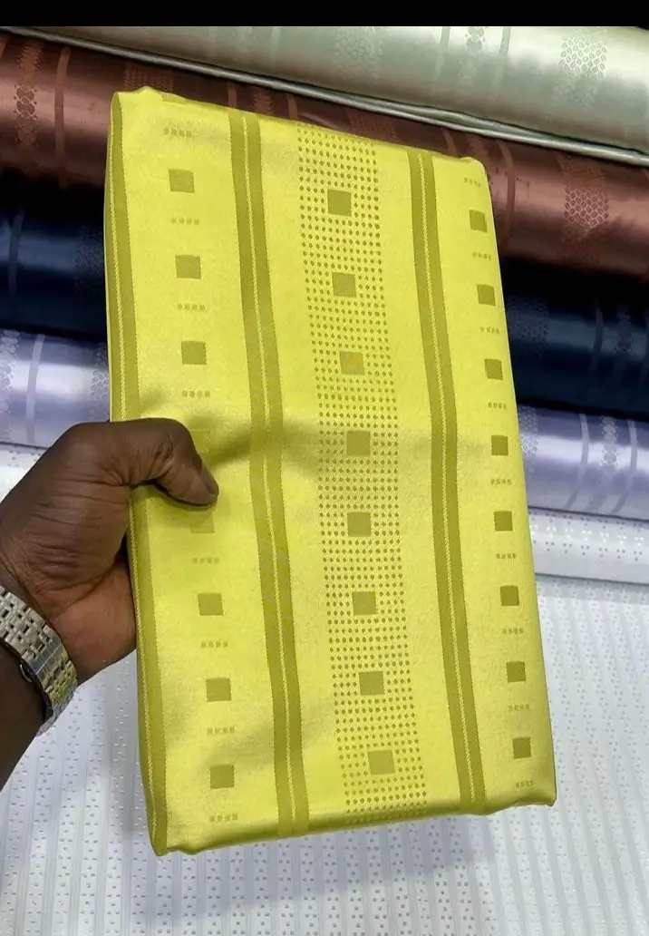 Vue alternative 5 - Tissu 