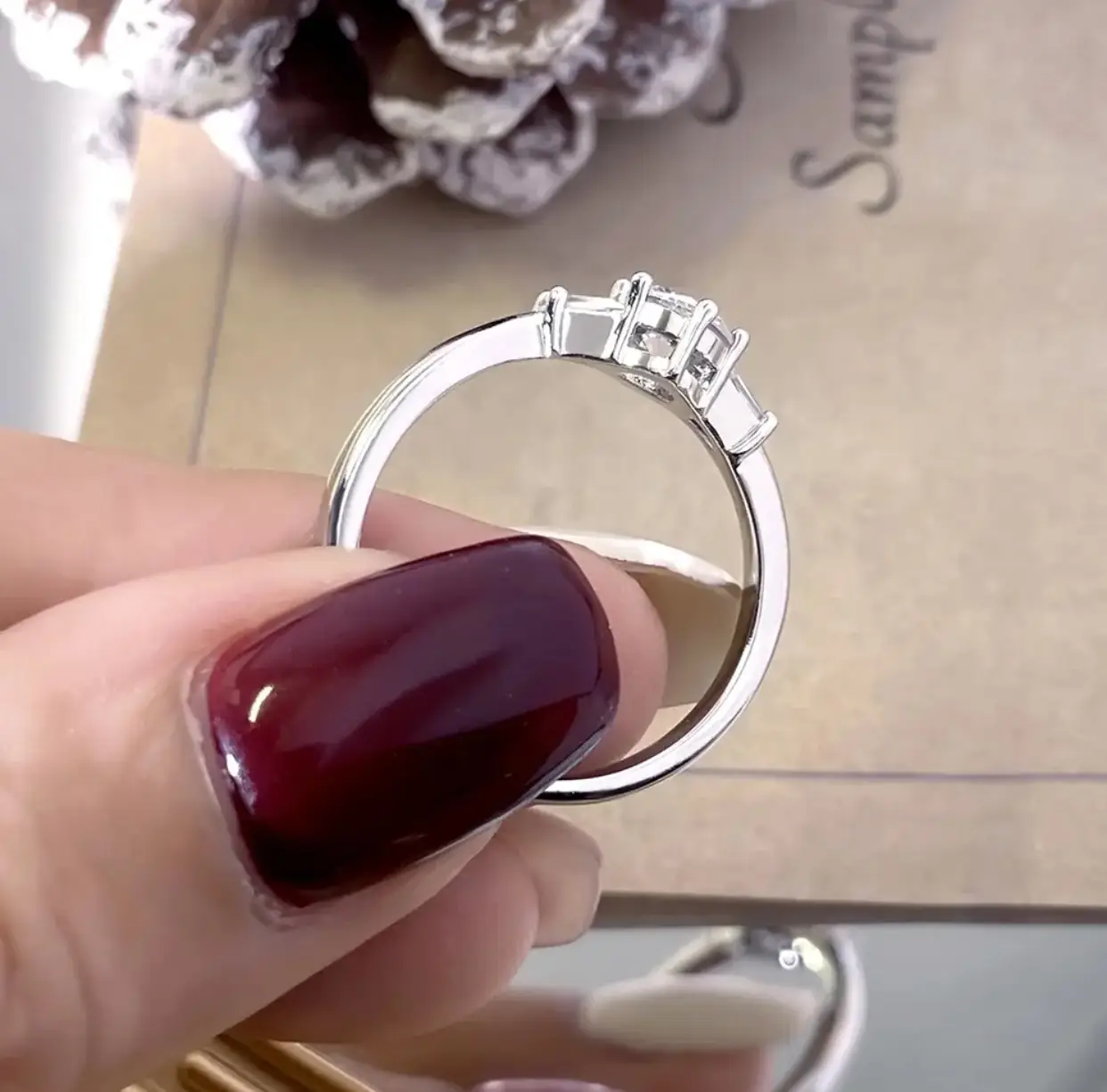 Vue alternative 2 - Bague de fiançailles 