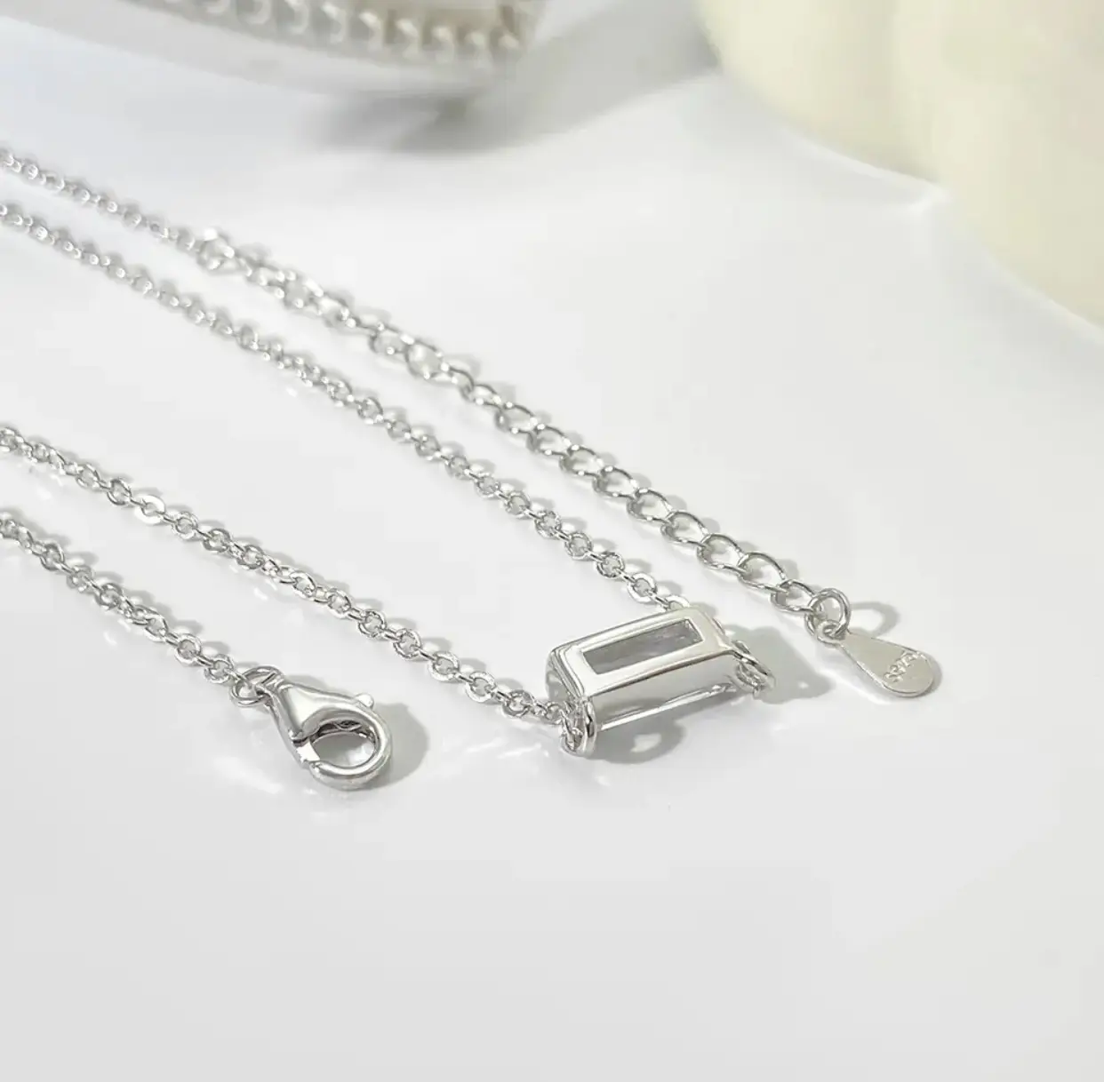 Vue alternative 3 - Ensemble collier en argent 