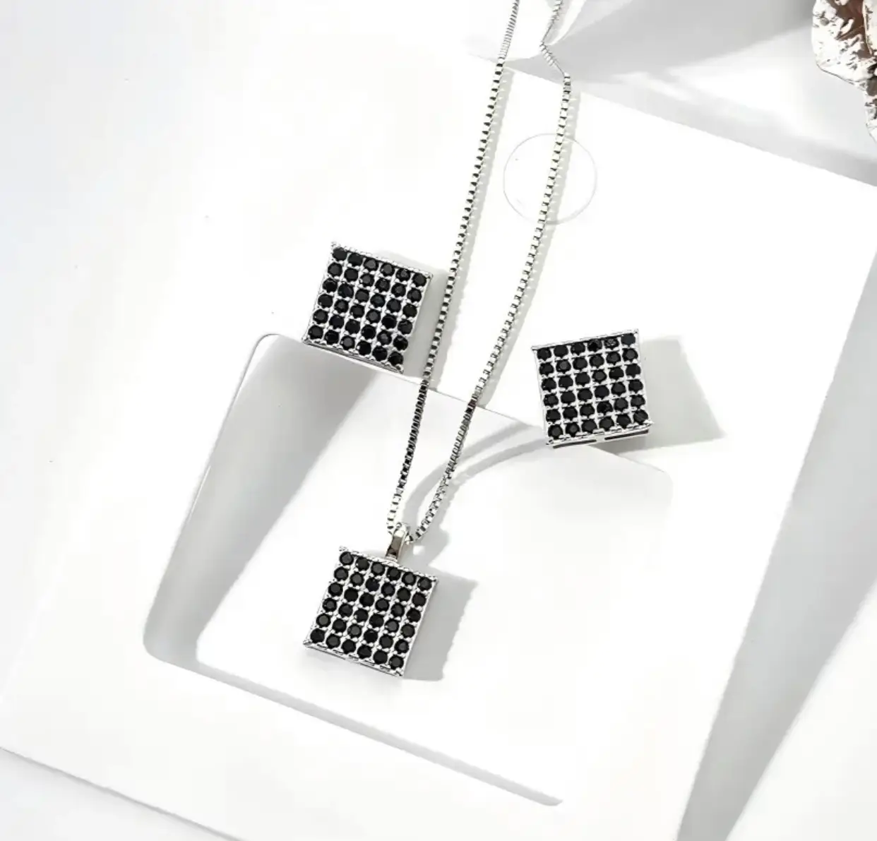 Vue alternative 3 - Ensemble collier en argent pour femme 