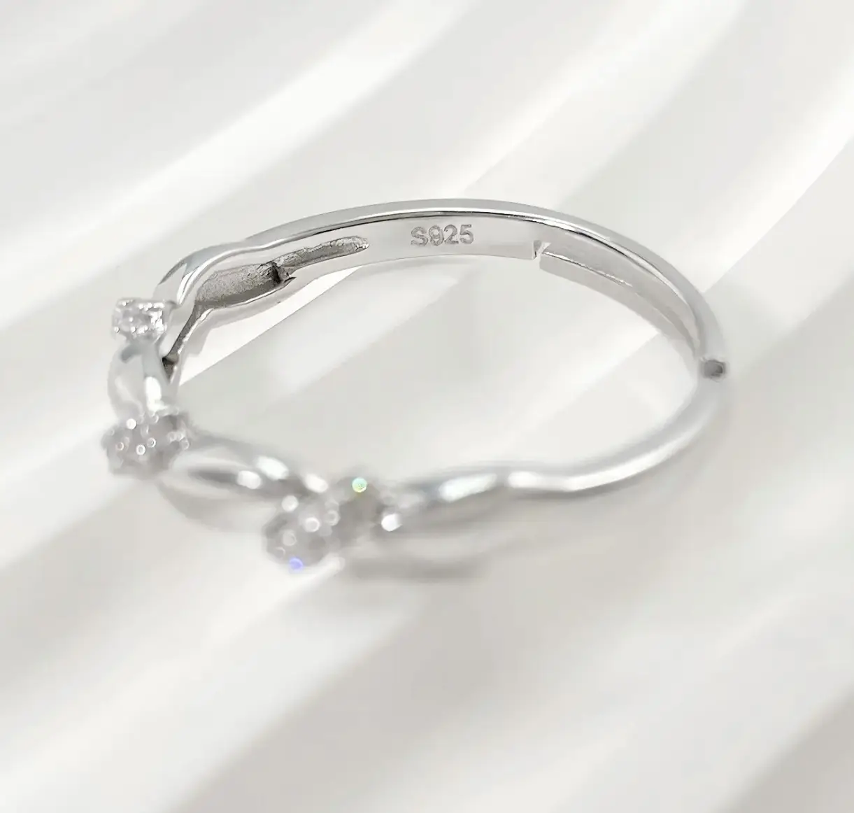 Vue alternative 4 - Ensemble bague boucles en argent 