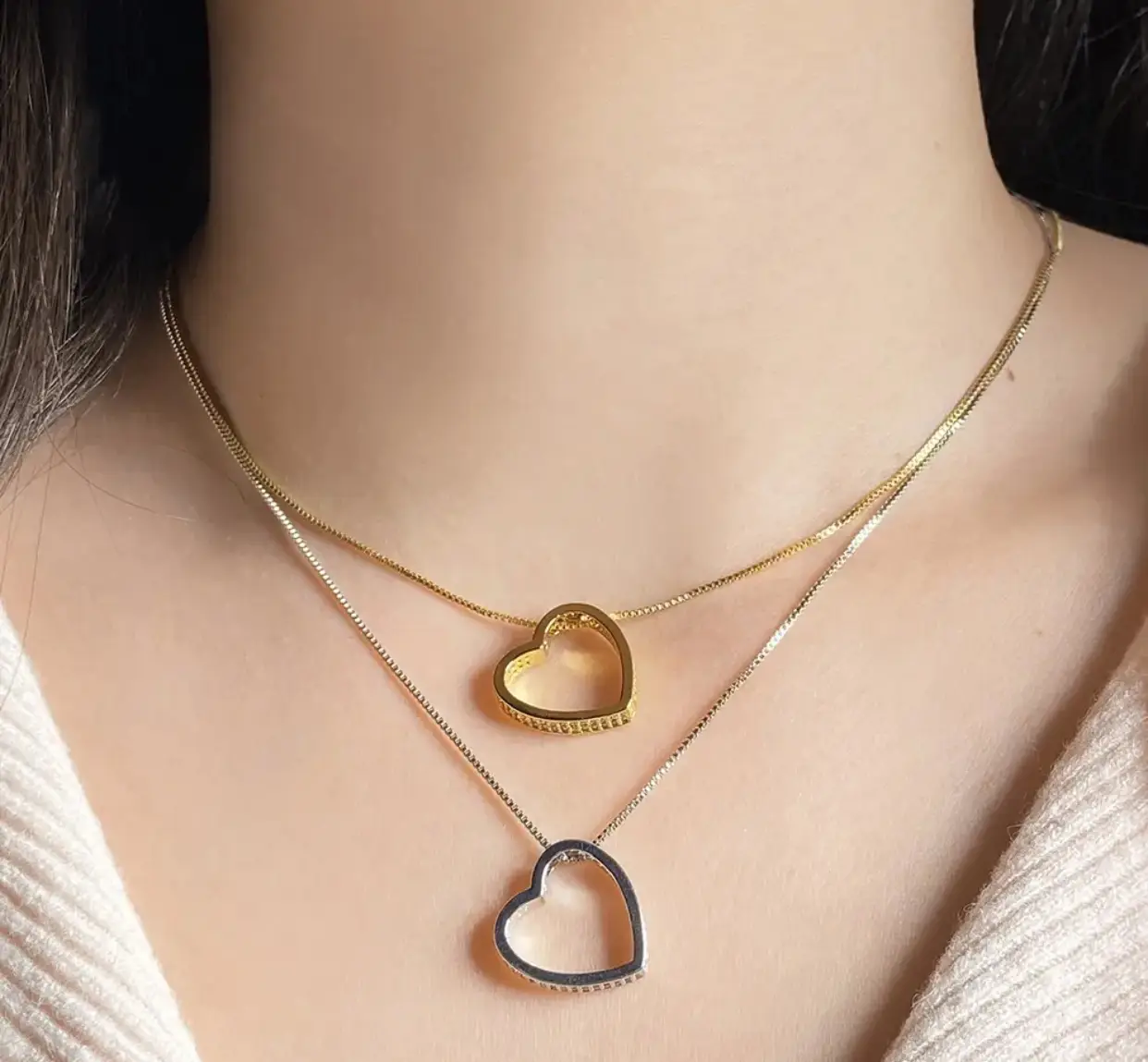 Vue alternative 2 - Ensemble collier boucles en argent 