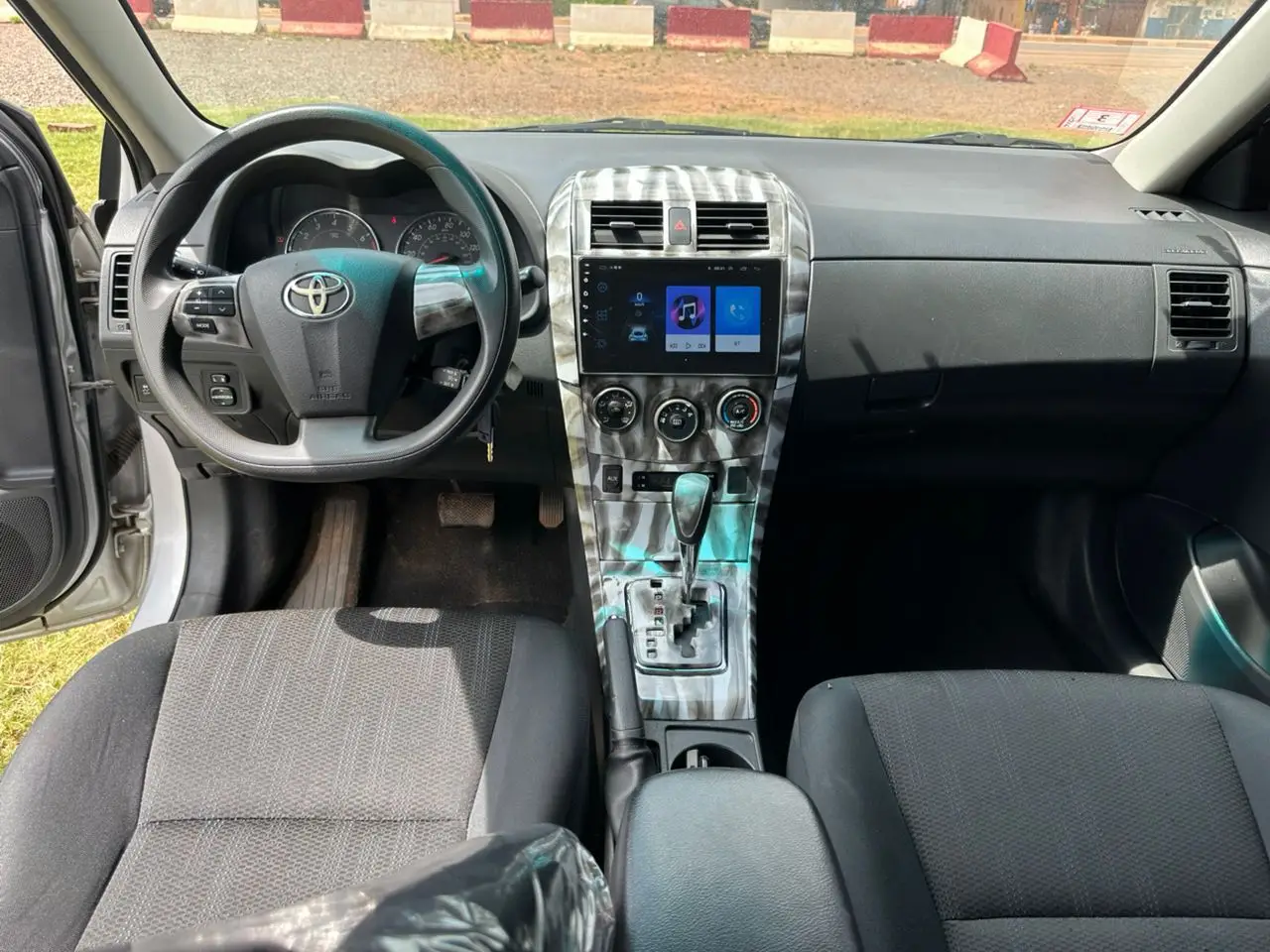Vue alternative 1 - TOYOTA COROLLA S