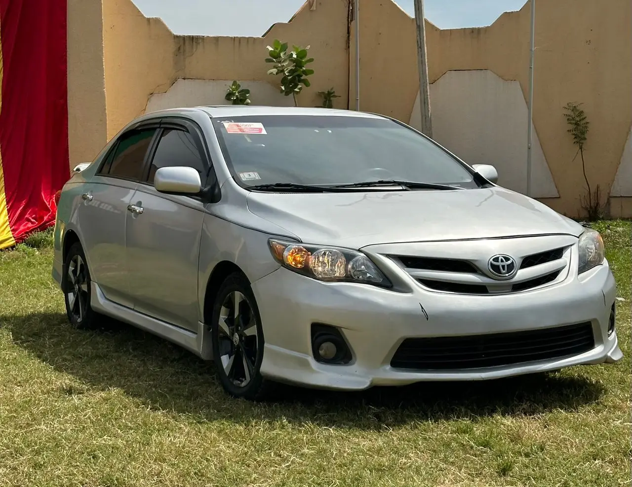 Vue alternative 2 - TOYOTA COROLLA S