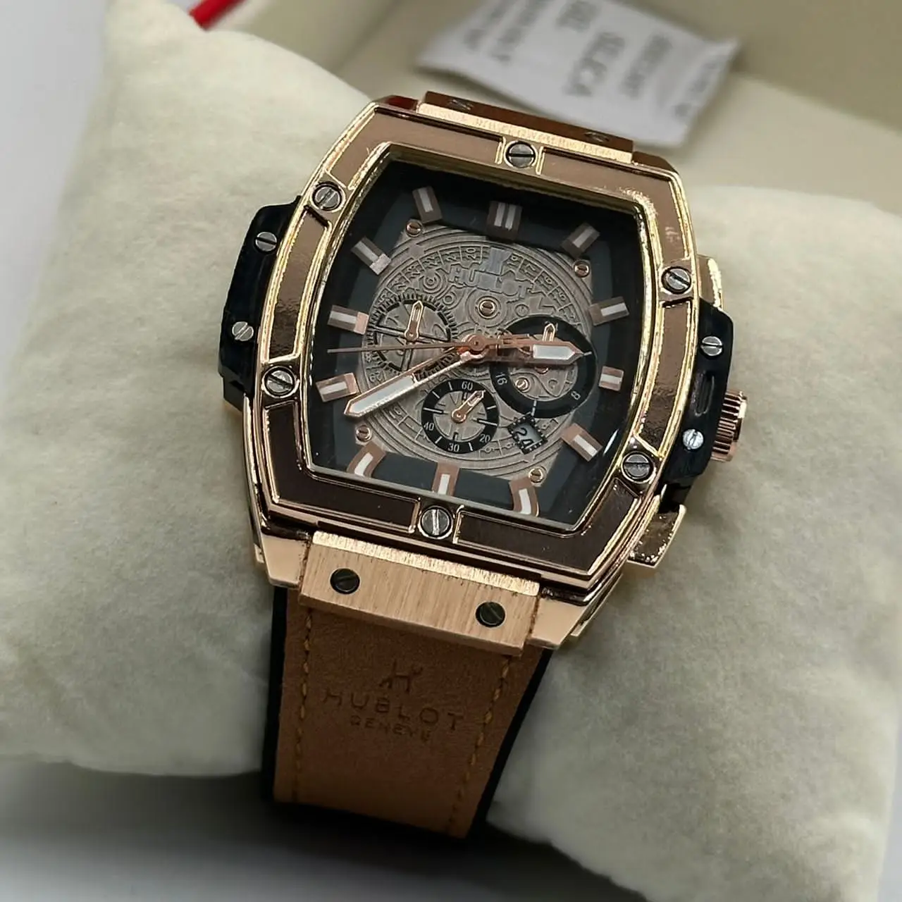 Vue alternative 17 - Montre