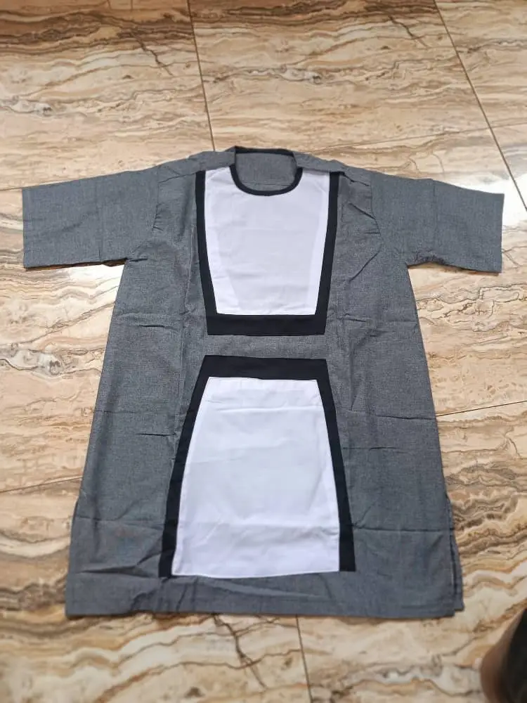 Vue alternative 1 - Tunique homme 