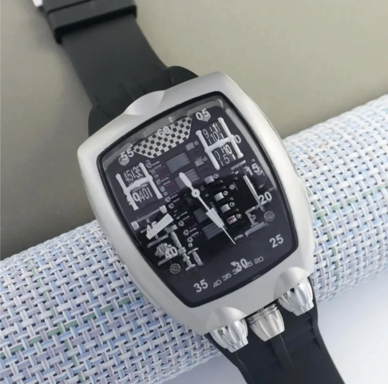 Vue alternative 1 - Montre 