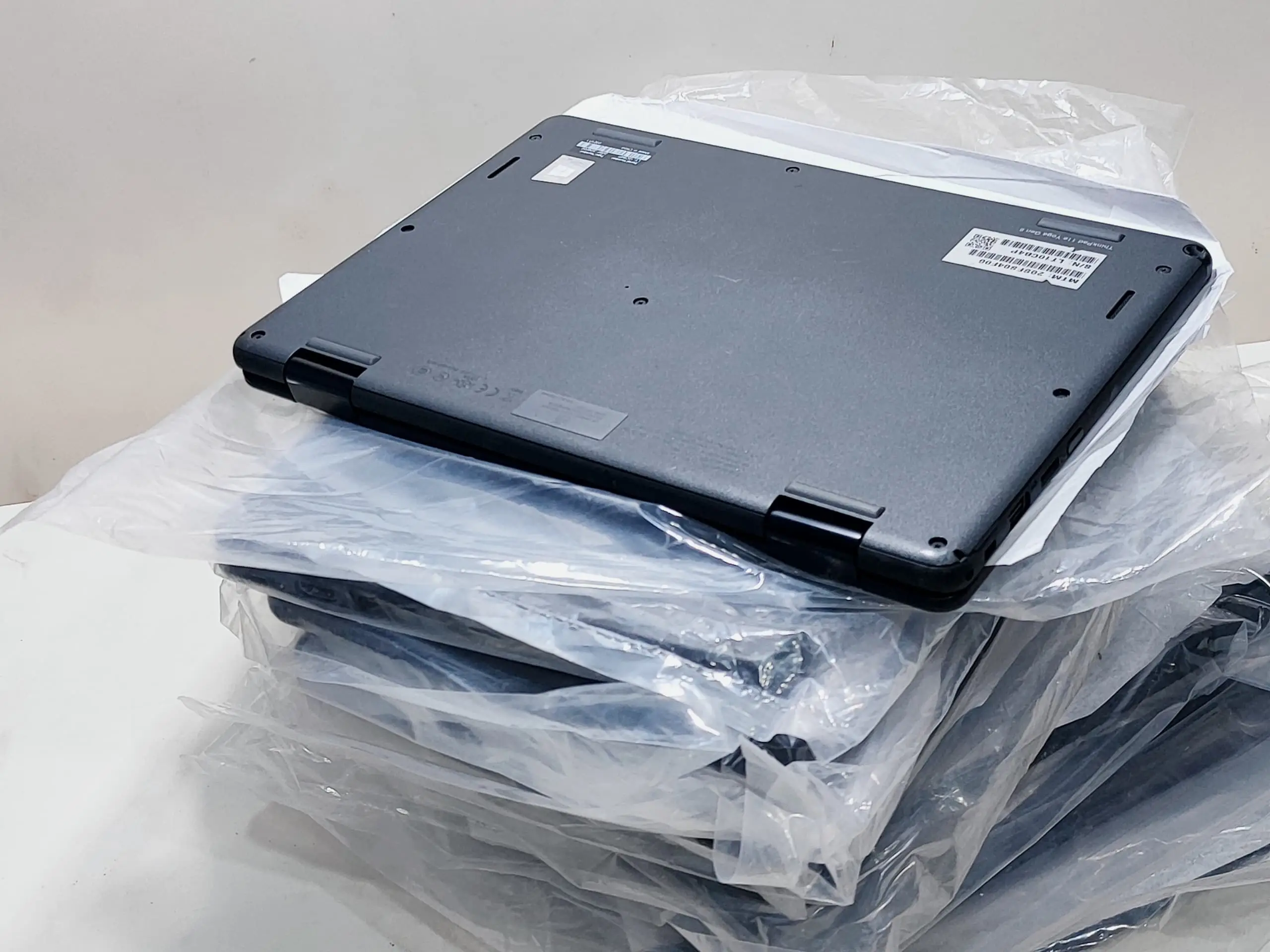 Vue alternative 17 - Lenovo ThinkPad 11e Yoga Gen 6