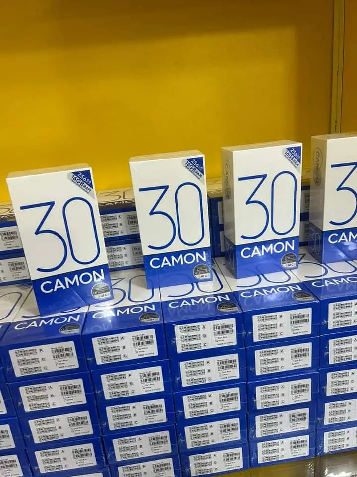 Vue alternative 1 - Camon 30 256Gb 16Ram