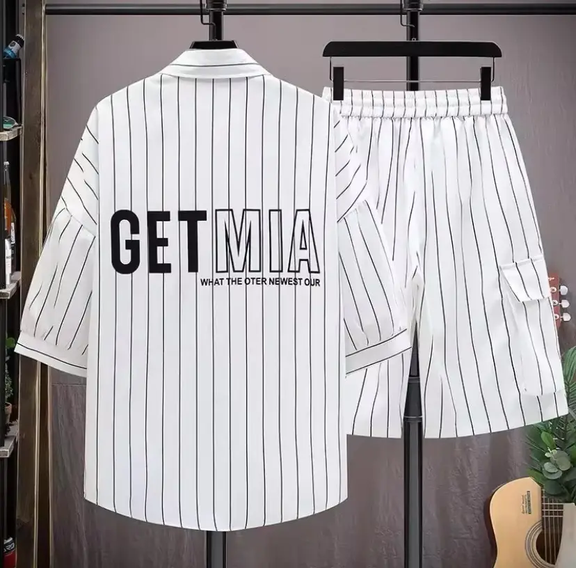 Vue alternative 1 - Chemise à Manches Courtes Ensemble Deux Pièces Rayé de Luxe pour Hommes – Élégance et Confort au Quotidien