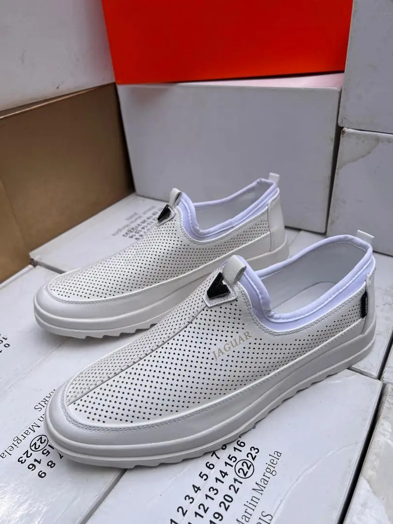 Vue alternative 4 - Chaussure Jaguar 