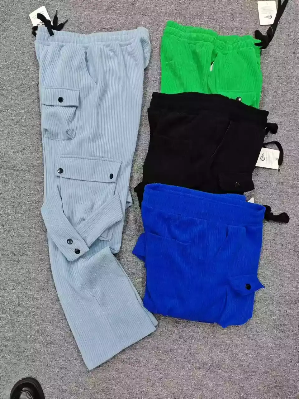 Vue alternative 7 - Vente des cargo complet pantalons et culottes