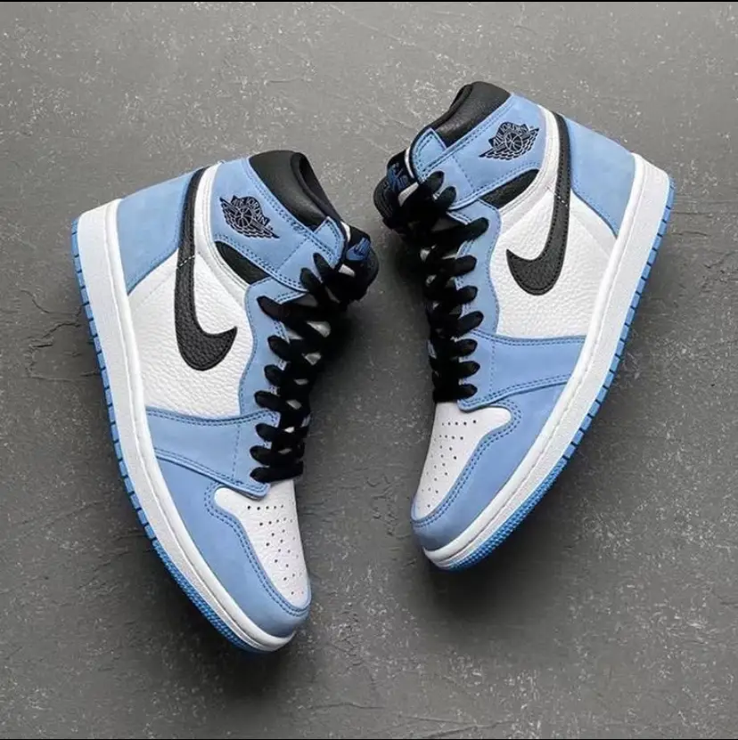 Vue alternative 1 - Air Jordan one bleu 