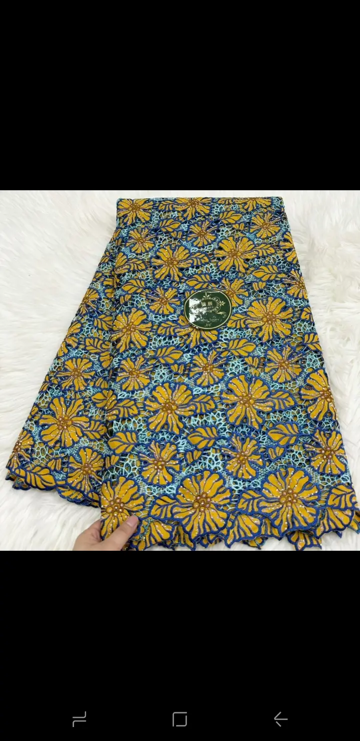 Vue alternative 33 - Broderie 