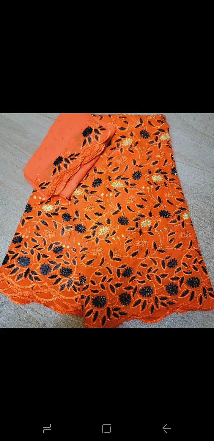 Vue alternative 3 - Broderie 
