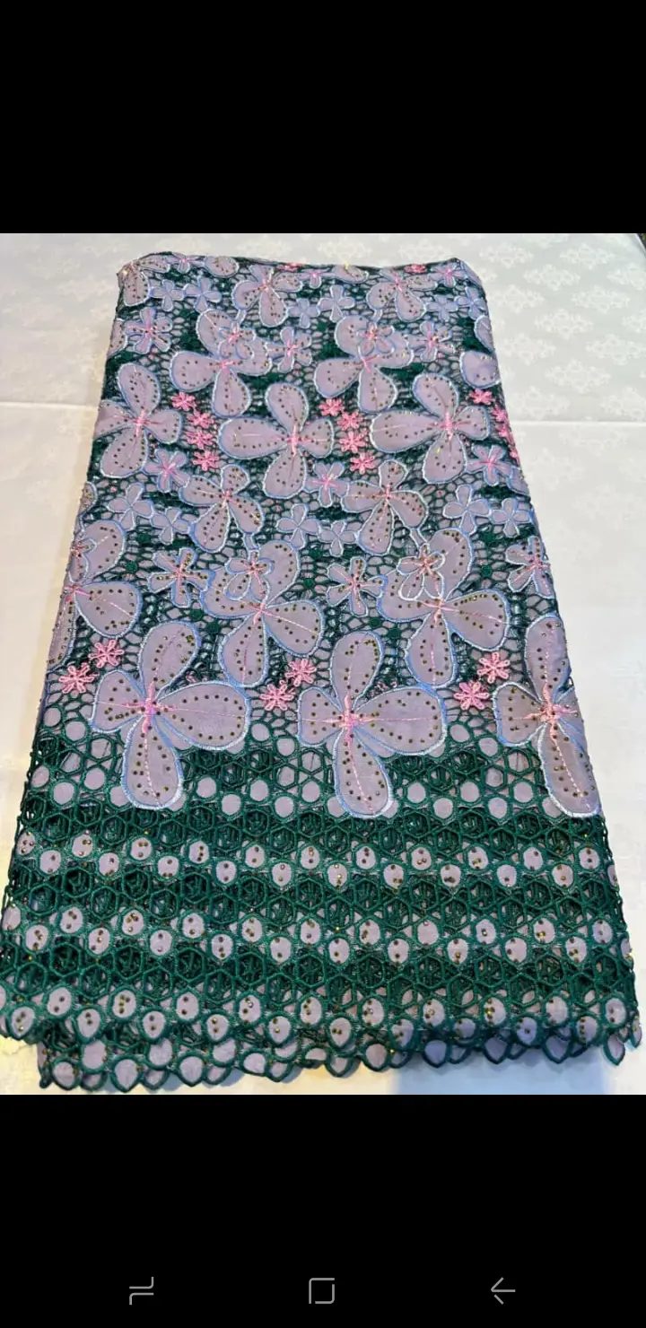 Vue alternative 19 - Broderie 