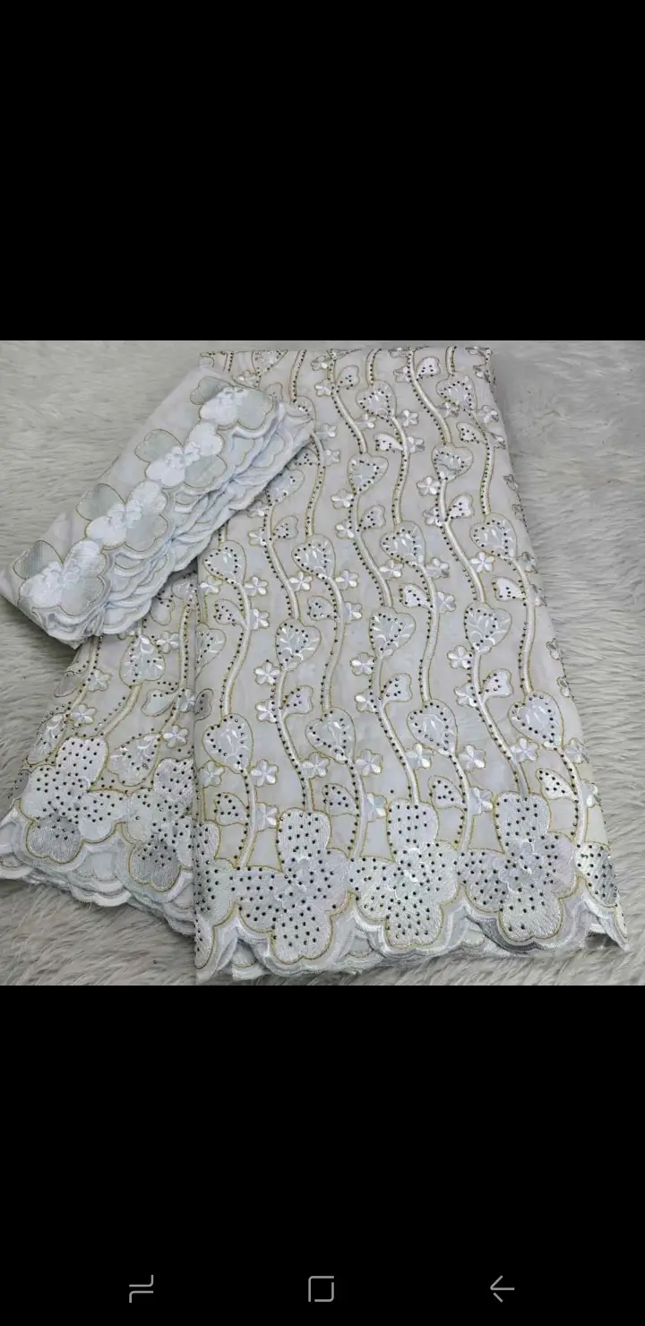 Vue alternative 28 - Broderie 
