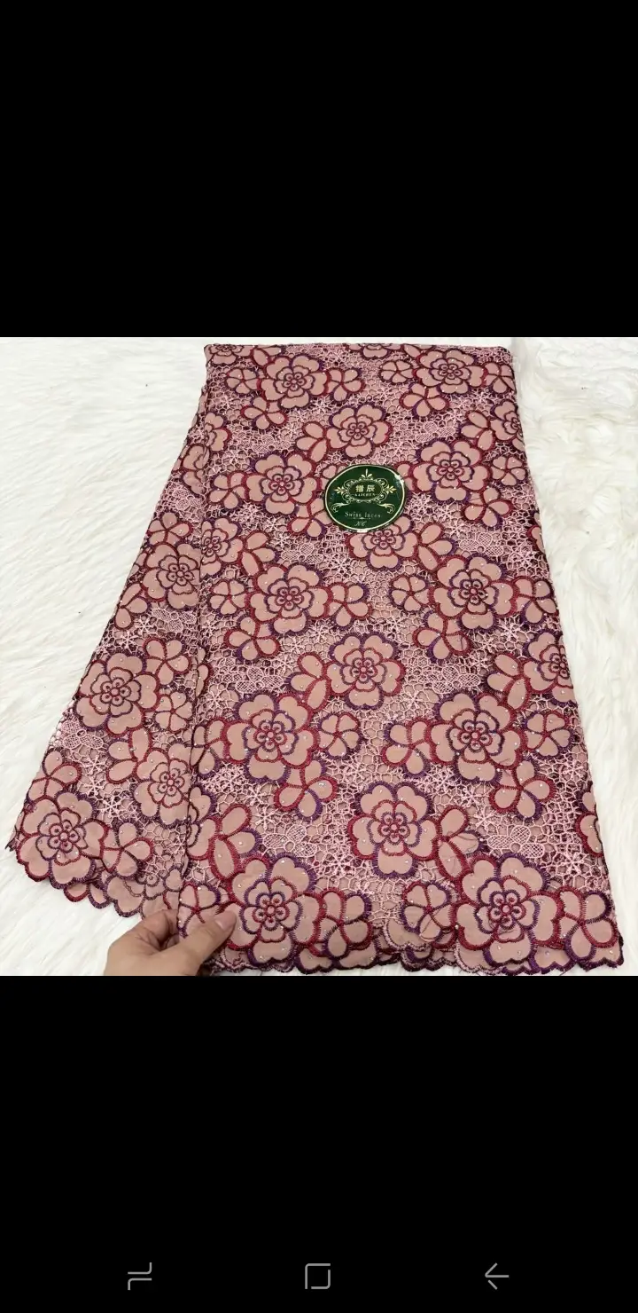 Vue alternative 37 - Broderie 