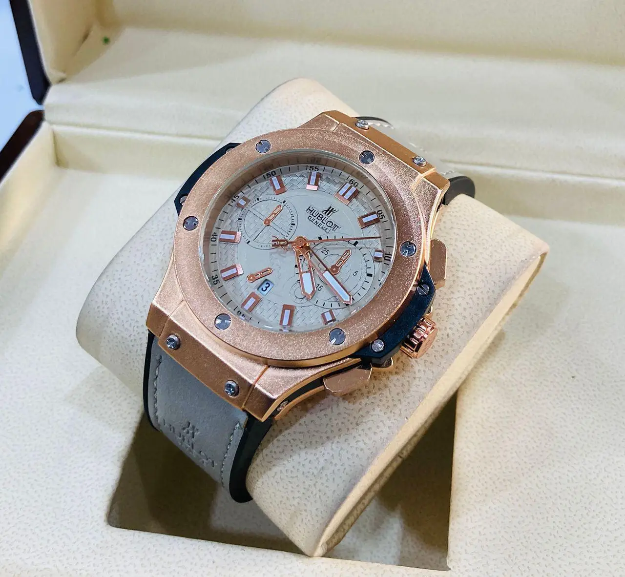 Vue alternative 4 - Montre 