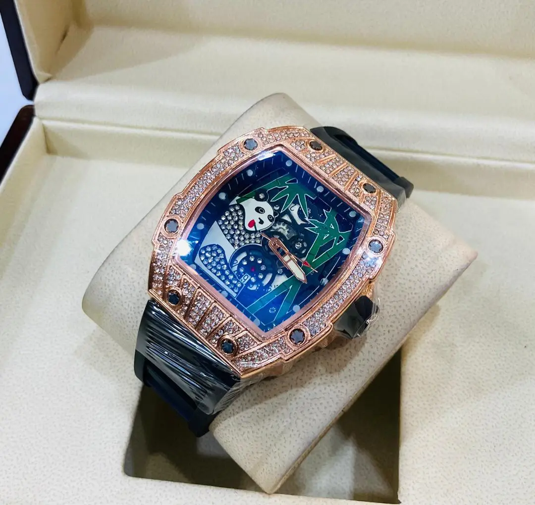 Vue alternative 14 - Montre 
