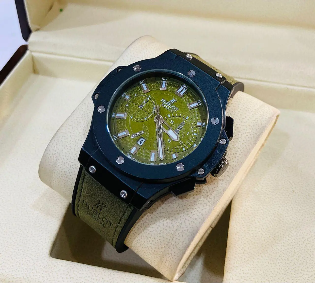 Vue alternative 21 - Montre 