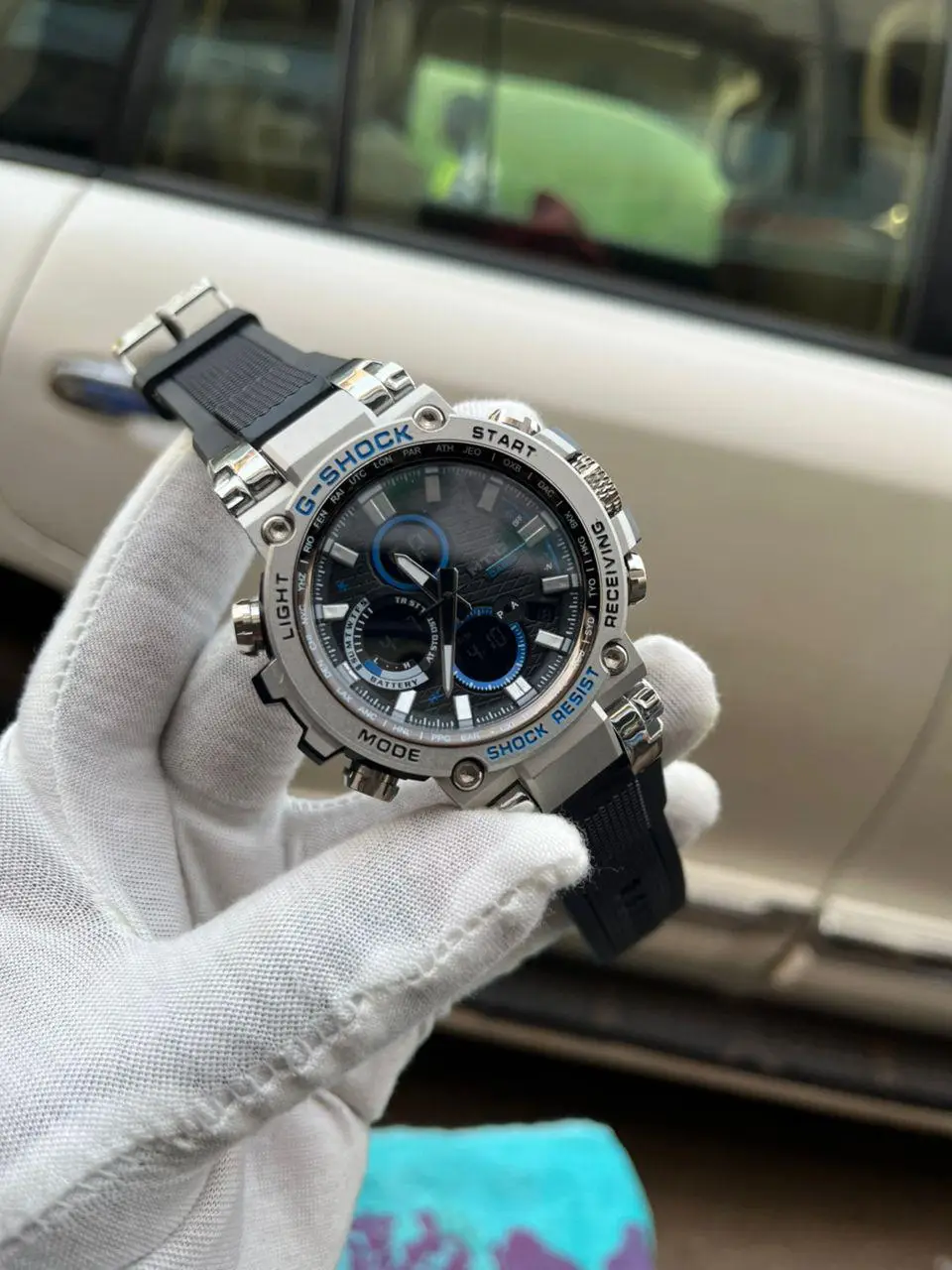 Vue alternative 14 - Montre 