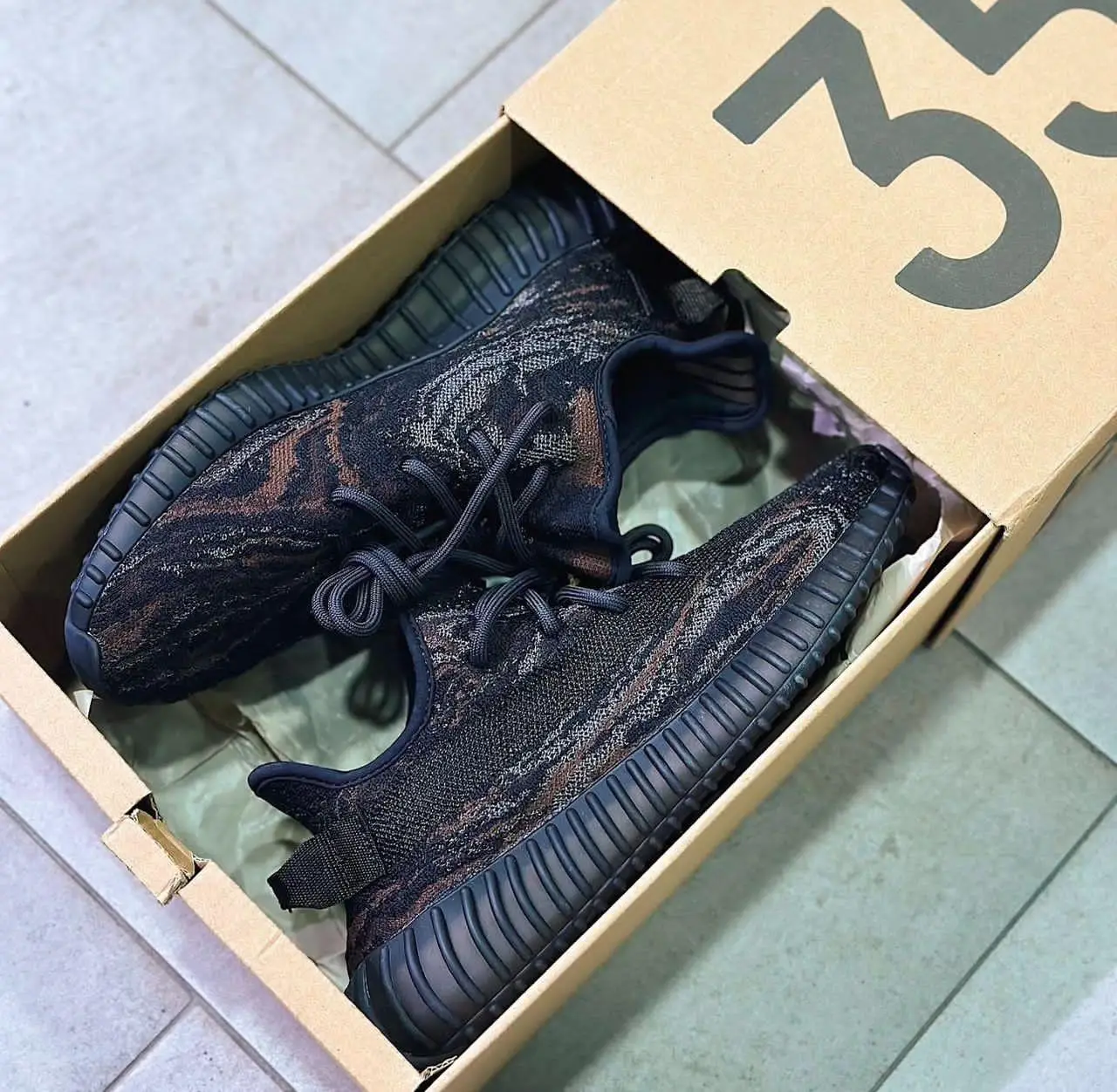 Vue alternative 4 - YEEZY