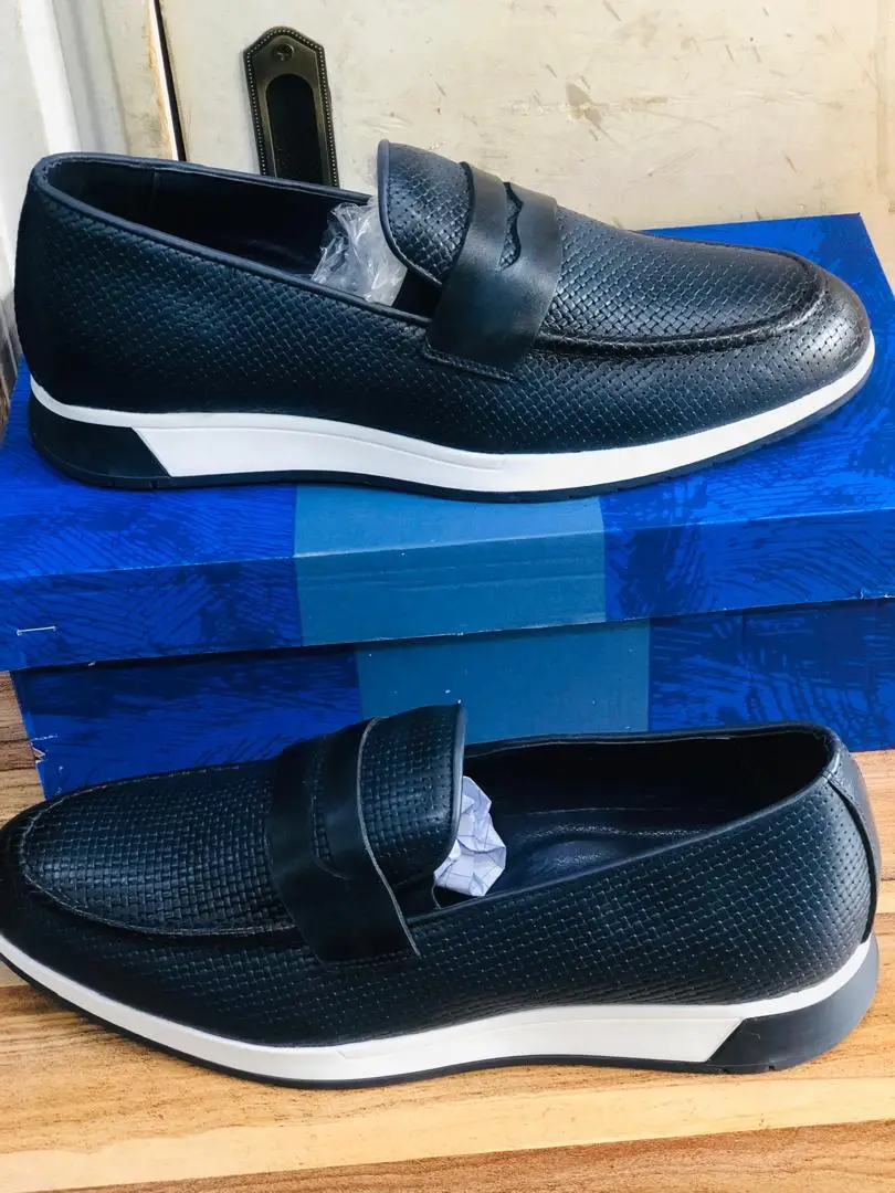Vue alternative 3 - Adidas et mocassins 