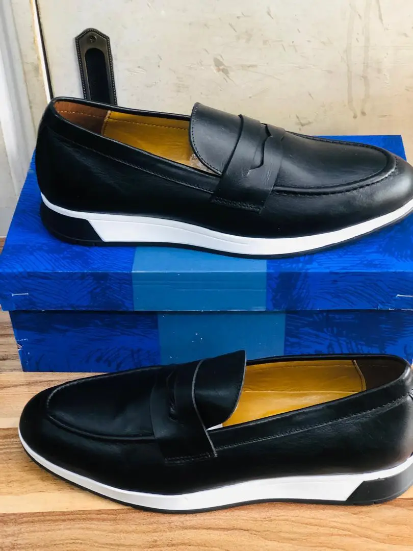 Vue alternative 11 - Adidas et mocassins 