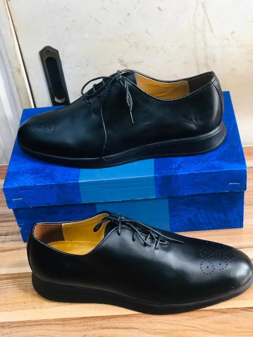 Vue alternative 13 - Adidas et mocassins 