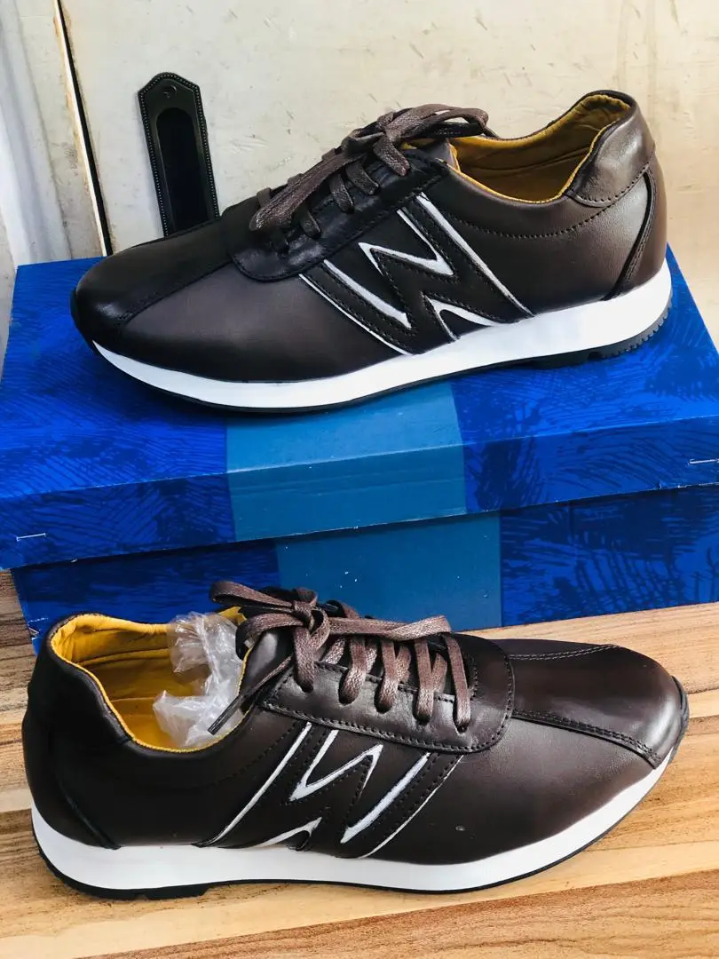 Vue alternative 15 - Adidas et mocassins 
