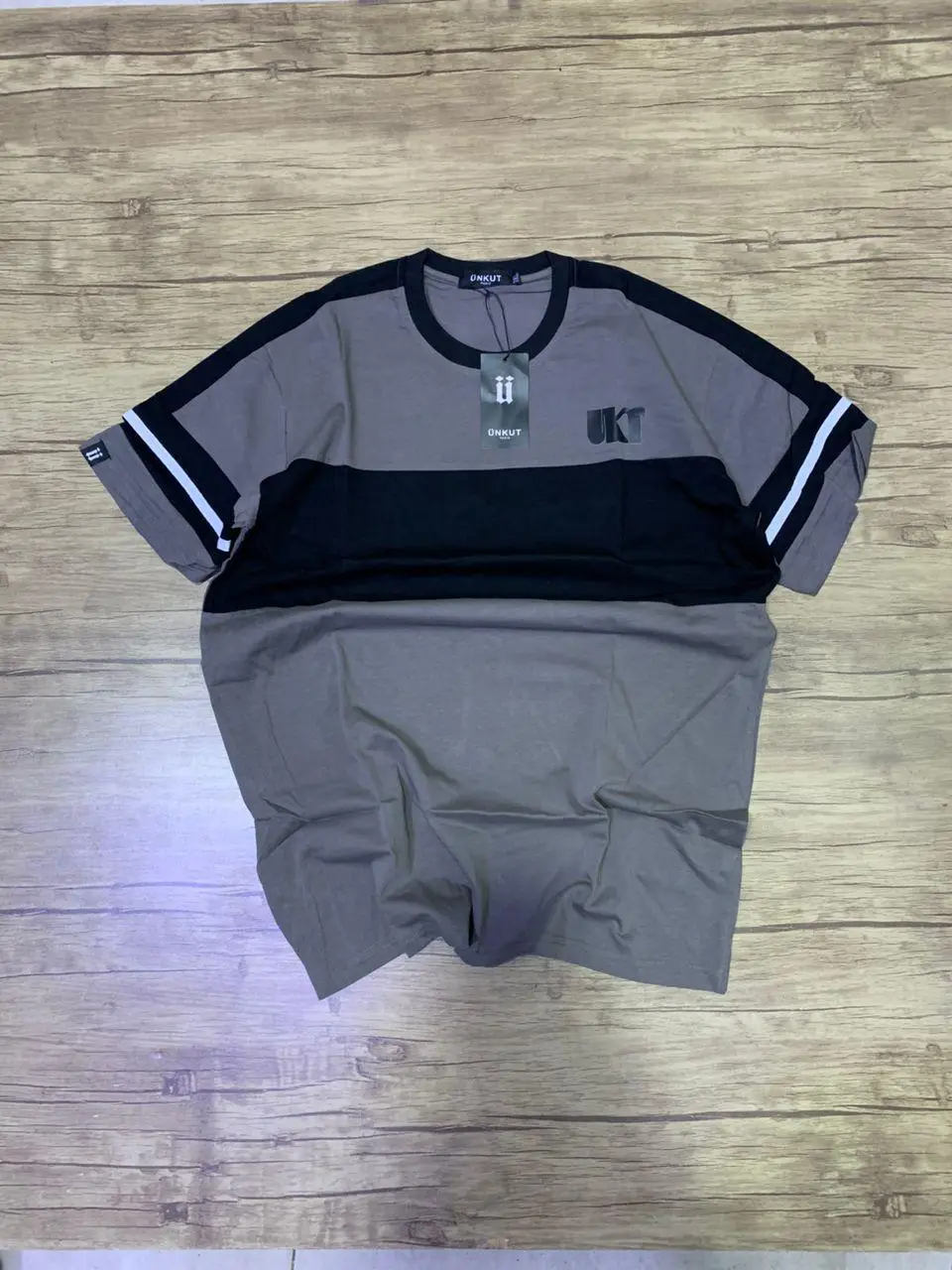 Vue alternative 10 - LACOSTE 