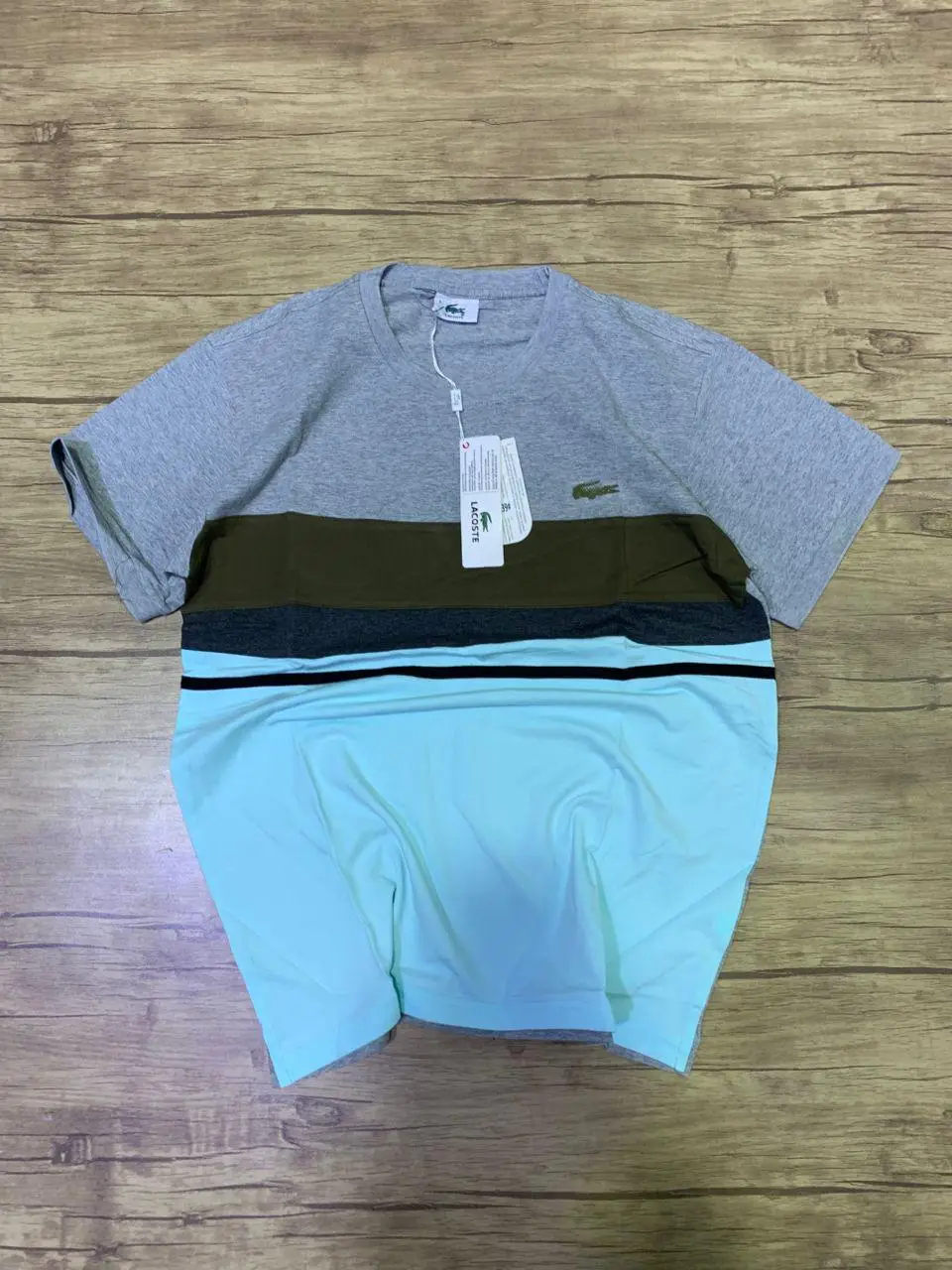 Vue alternative 12 - LACOSTE 