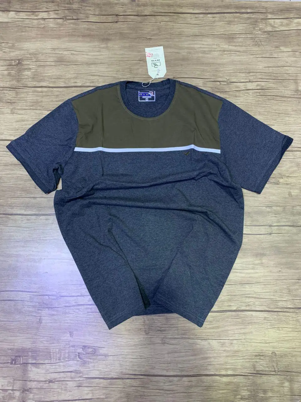 Vue alternative 18 - LACOSTE 