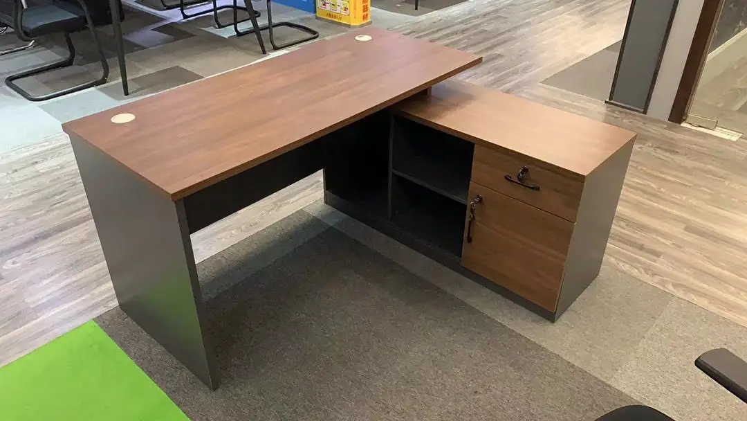 Vue alternative 4 - Bureau luxe 1m60 avec retour
