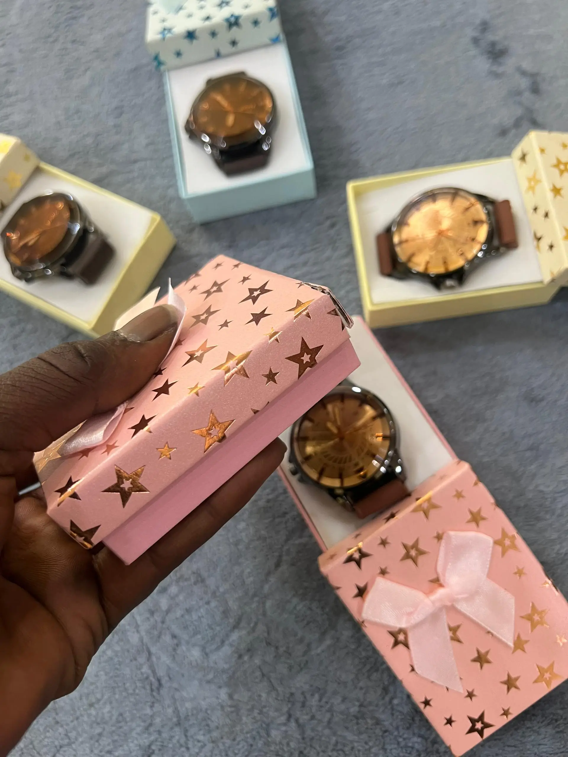 Vue alternative 1 - Montre v.i.p
