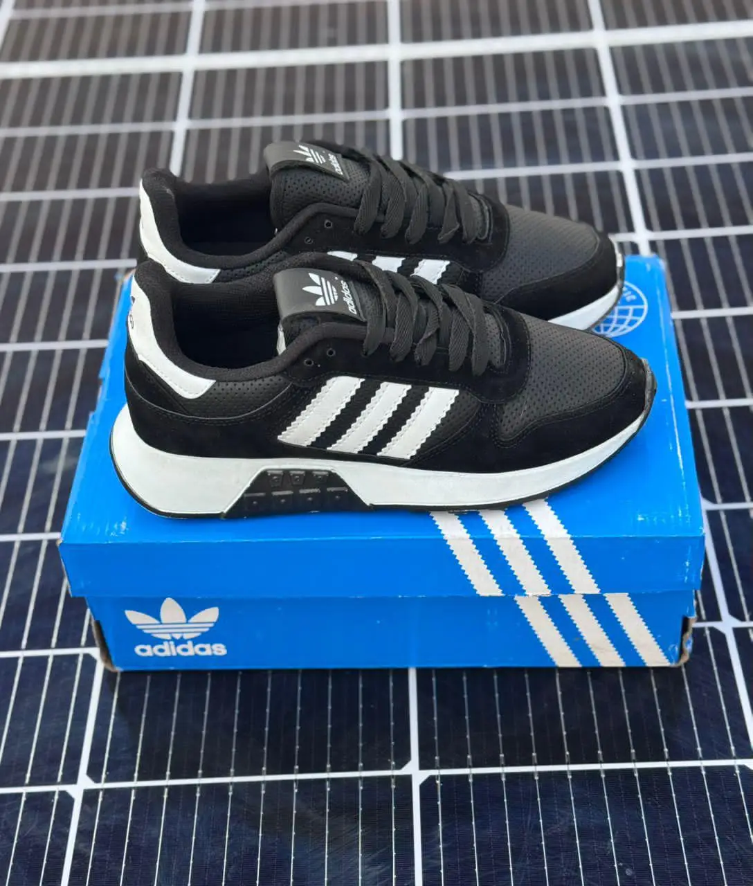 Vue alternative 4 - Adidas