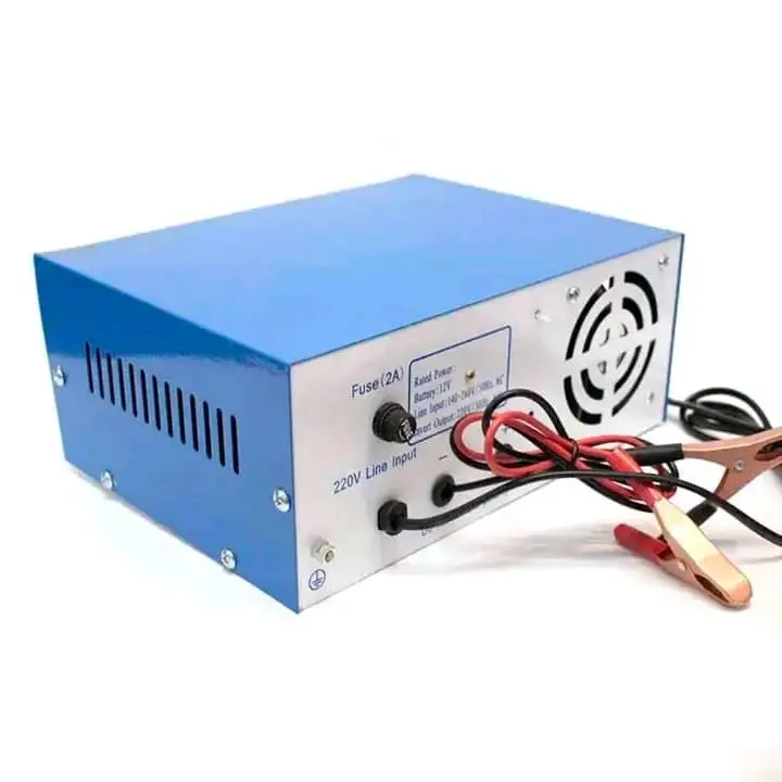 Vue alternative 1 - Chargeur batterie