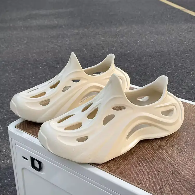 Vue alternative 3 - ? Chaussures Futuristes Ultra-Légères ?