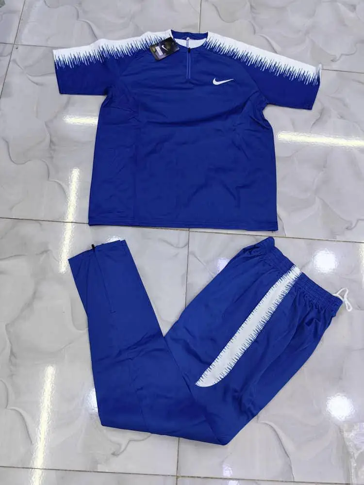 Vue alternative 4 - Maillot original complet