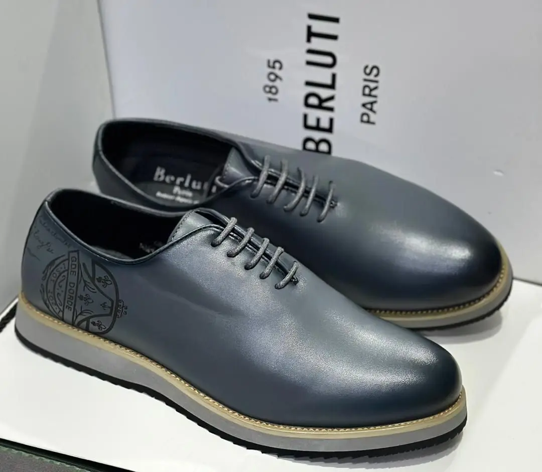 Vue alternative 12 - BERLUTTI