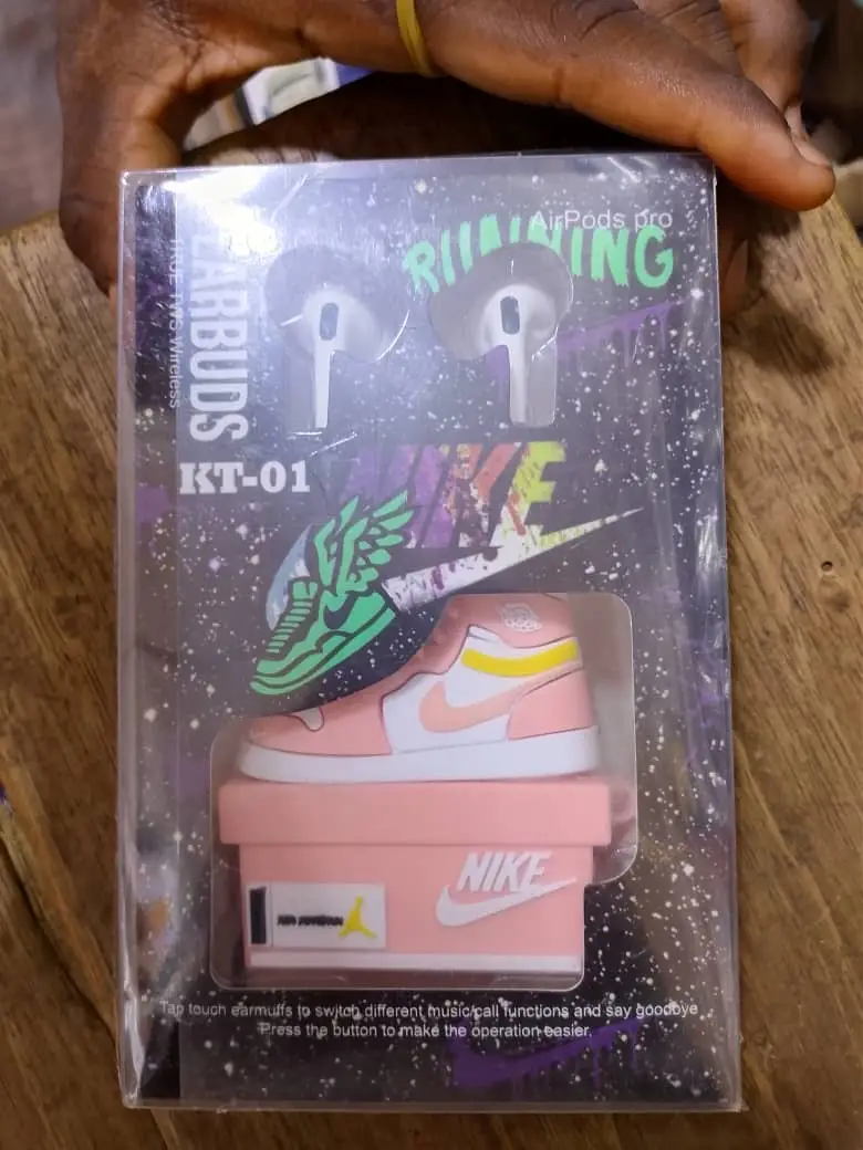 Vue alternative 1 - ? *AirPods Pro KT-01 - Édition Nike Sneaker Box*