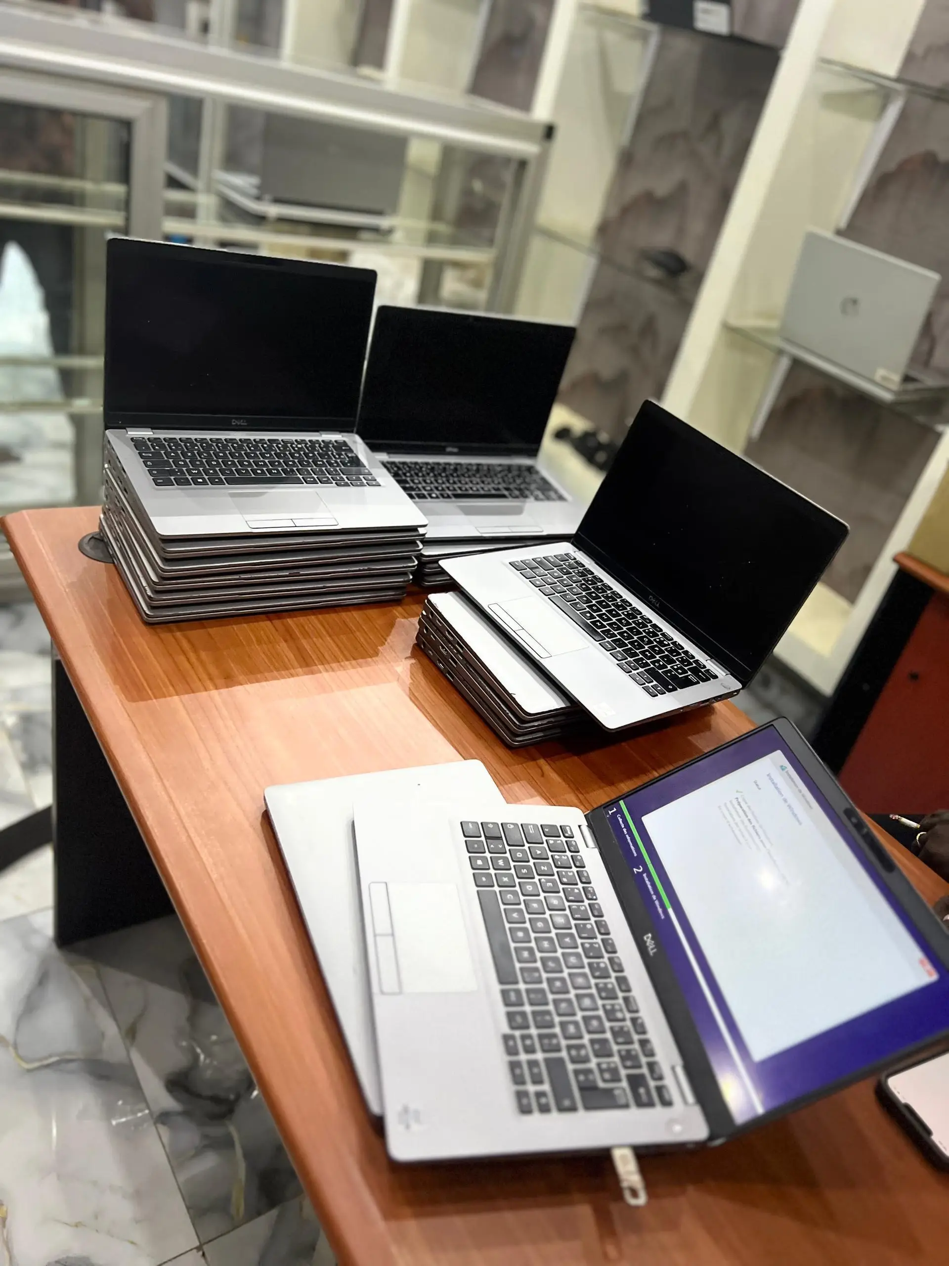 Vue alternative 3 - ? Dell Latitude 5310