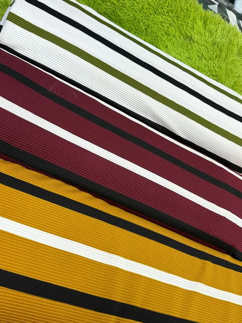 Vue alternative 2 - Tissu velours