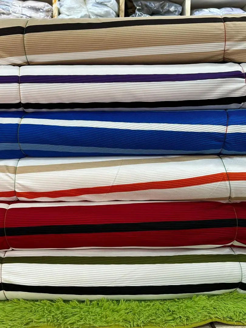 Vue alternative 3 - Tissu velours