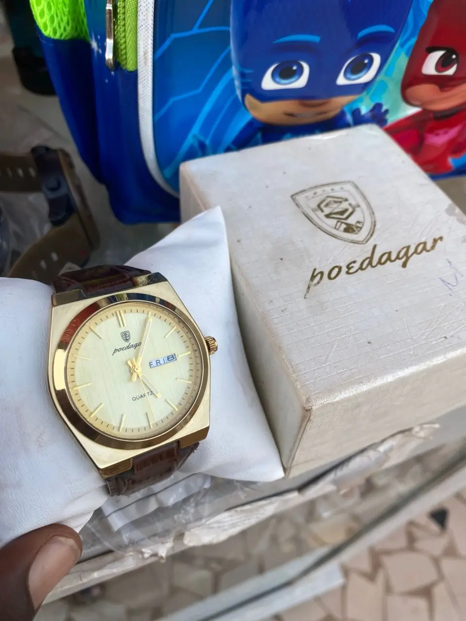 Vue alternative 2 - Montre VIP à 15000