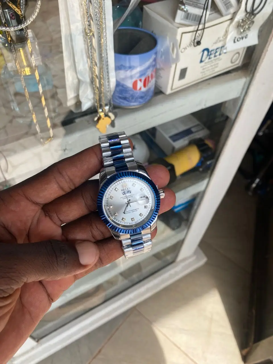 Vue alternative 1 - Montre Rolex à 10000F