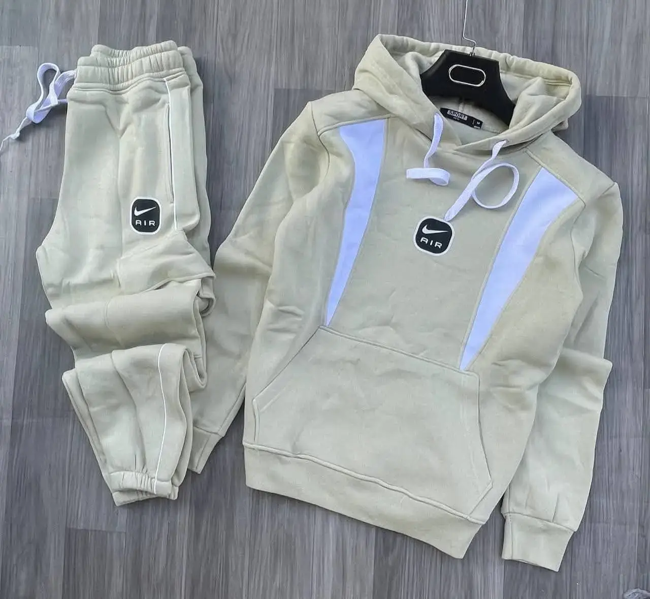 Vue alternative 1 - Nike Air 