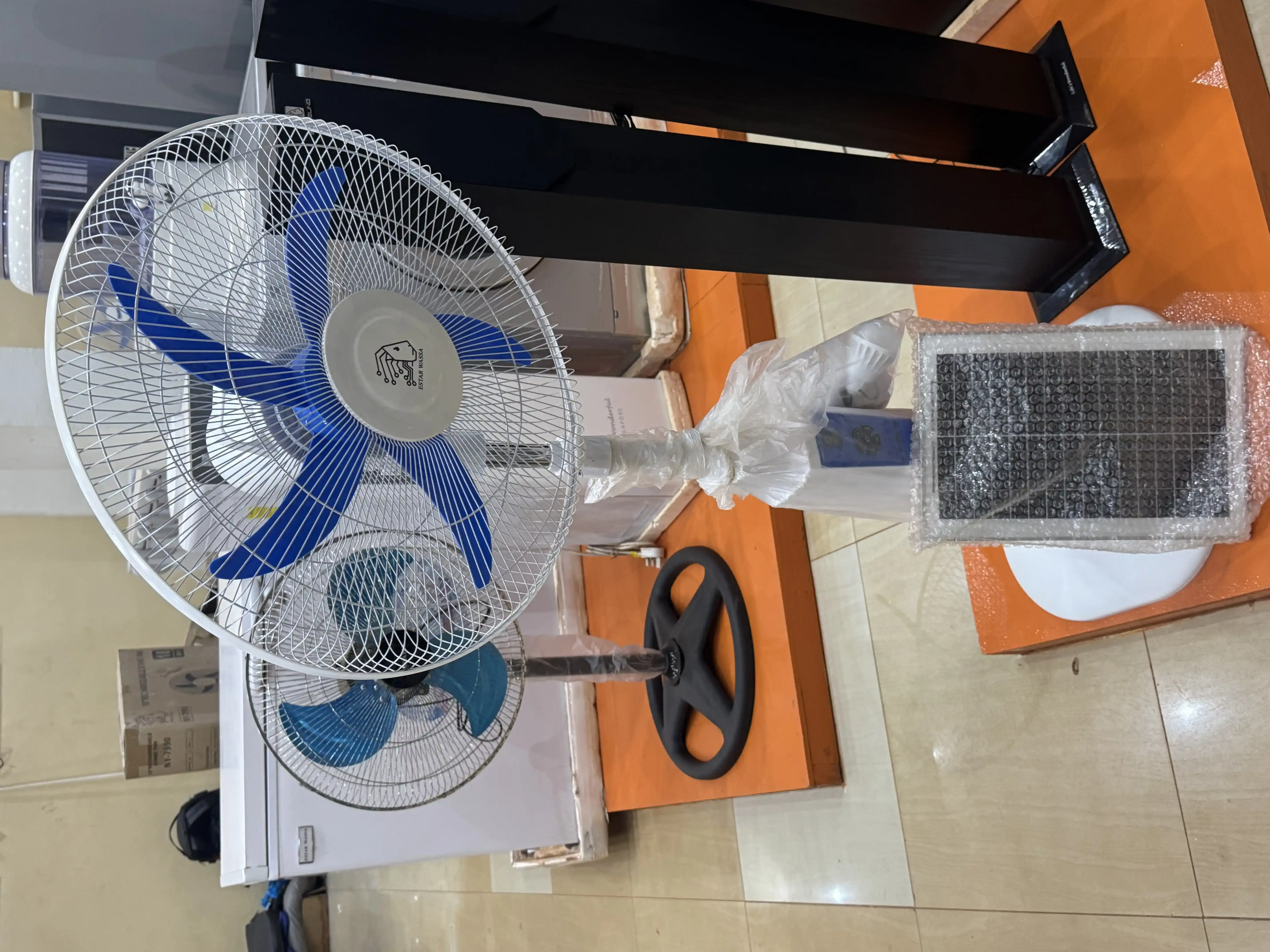 Vue alternative 3 - Ventilateur rechargeable